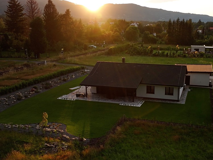 Pronájem rodinného domu 146 m², pozemek 1 000 m² - foto 2