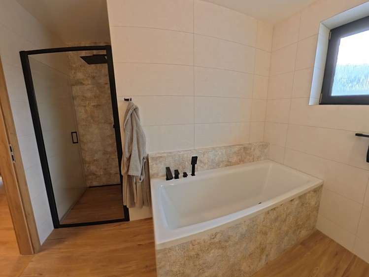 Pronájem rodinného domu 146 m², pozemek 1 000 m² - foto 6