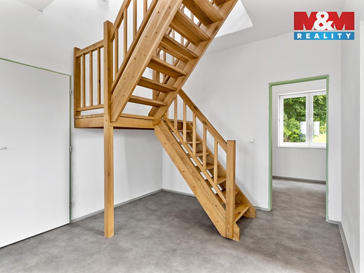 Pronájem rodinného domu 160 m², pozemek 1 067 m² - foto 4