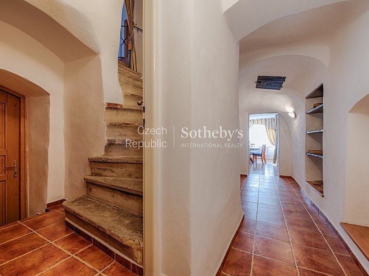Pronájem rodinného domu 135 m², pozemek 1 m² - foto 3