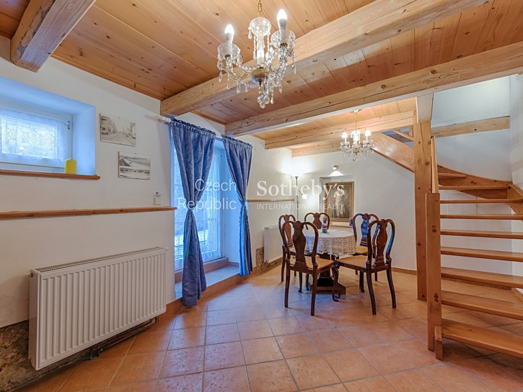 Pronájem rodinného domu 98 m², pozemek 1 m² - foto 4