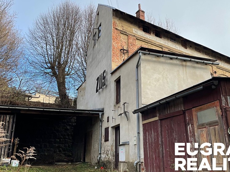 Pronájem rodinného domu 200 m², pozemek 500 m² - foto 1