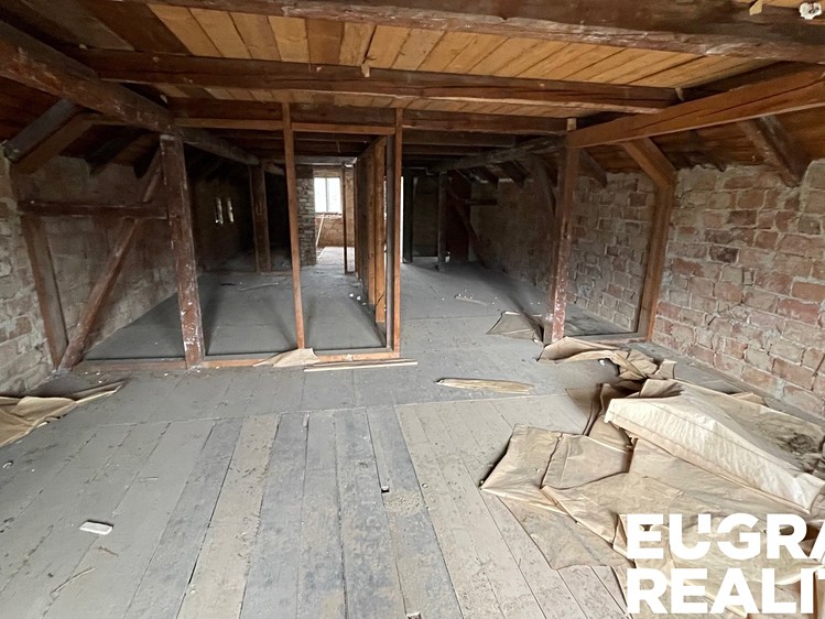 Pronájem rodinného domu 200 m², pozemek 500 m² - foto 7