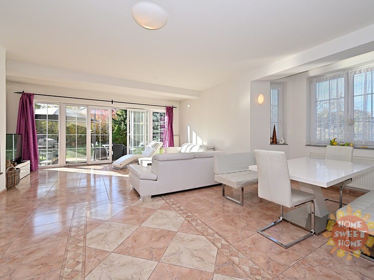 Pronájem rodinného domu 610 m², pozemek 747 m² - foto 4