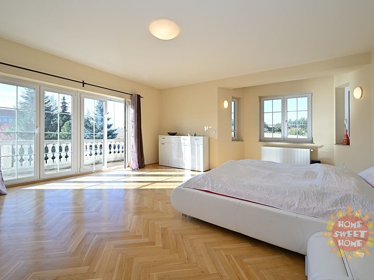 Pronájem rodinného domu 610 m², pozemek 747 m² - foto 7