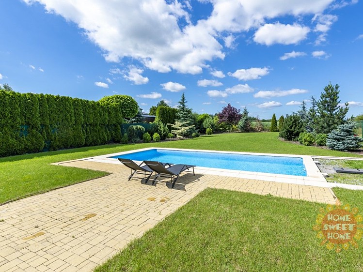 Pronájem rodinného domu 550 m², pozemek 1 000 m² - foto 2