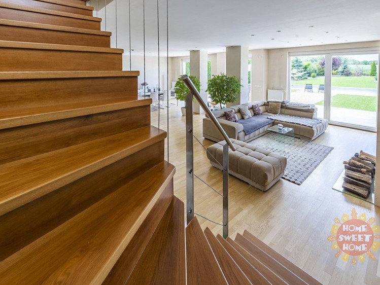 Pronájem rodinného domu 550 m², pozemek 1 000 m² - foto 4
