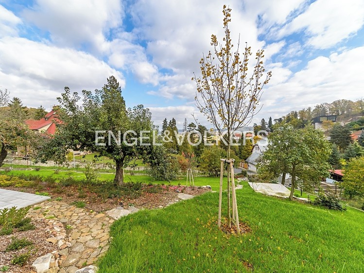 Pronájem vily 356 m², pozemek 1 389 m² - foto 7