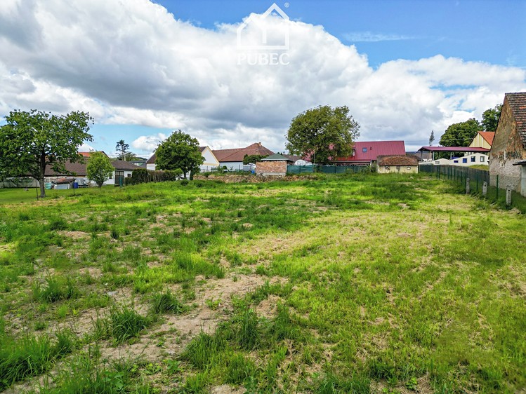 Prodej  stavebního pozemku 2 325 m² - foto 3