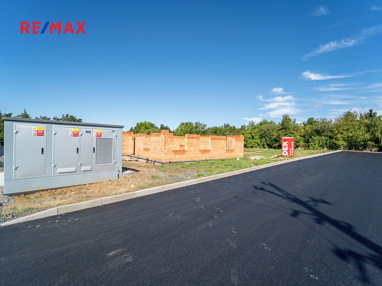 Prodej stavebního pozemku 888 m² - foto 7