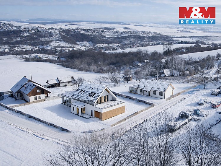 Prodej stavebního pozemku 1 300 m² - foto 7