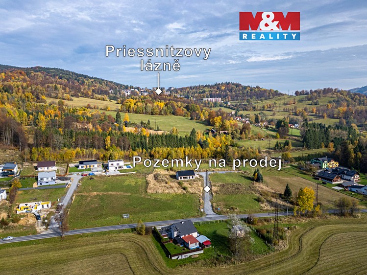 Prodej stavebního pozemku 961 m² - foto 1