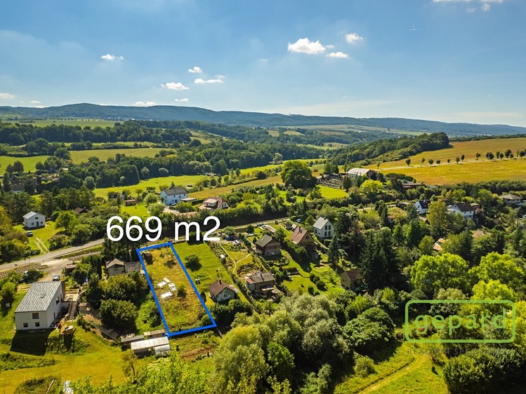 Prodej stavebního pozemku 669 m² - foto 3