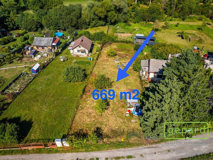 Prodej stavebního pozemku 669 m² - foto 5