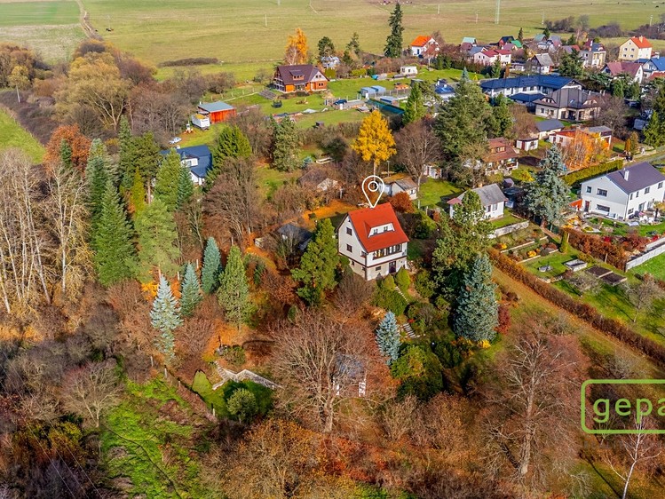 Prodej  stavebního pozemku 3 820 m² - foto 5