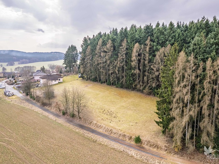 Prodej stavebního pozemku 1 913 m² - foto 4