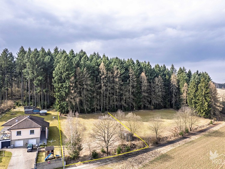 Prodej stavebního pozemku 1 913 m² - foto 2