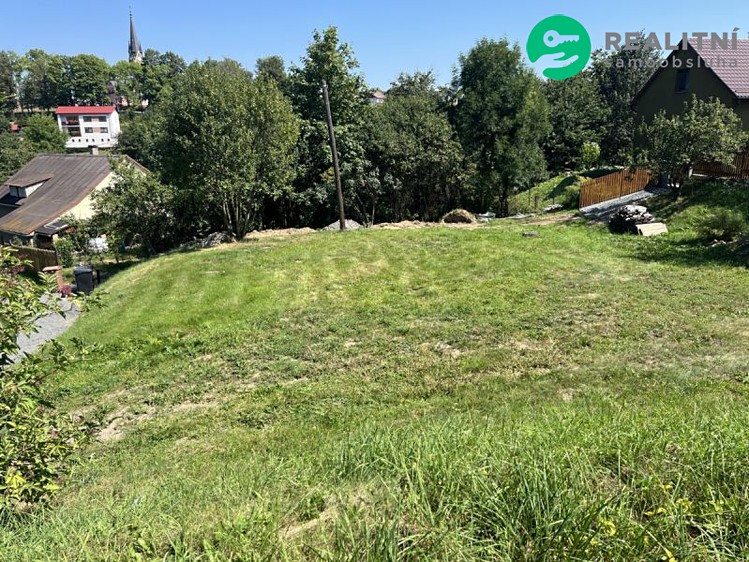 Prodej stavebního pozemku 553 m² - foto 1