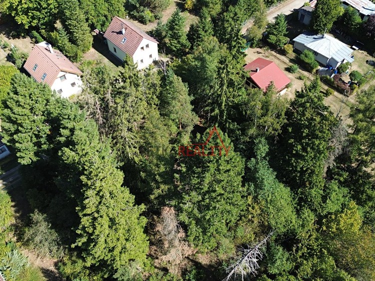 Prodej stavebního pozemku 858 m² - foto 7