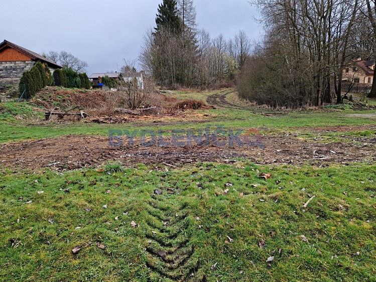 Prodej stavebního pozemku 933 m² - foto 7