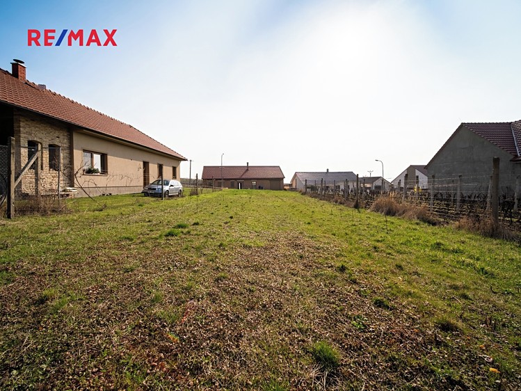 Prodej stavebního pozemku 1 292 m² - foto 6