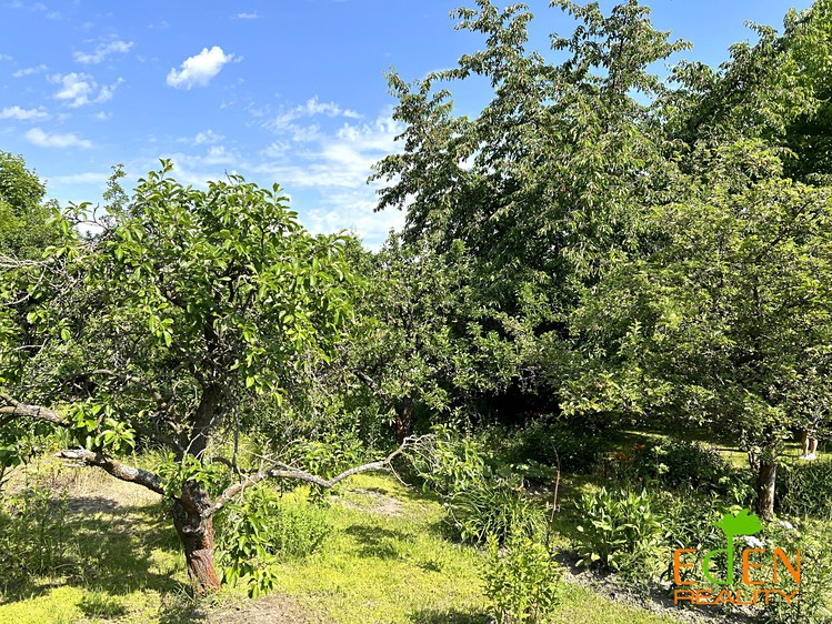 Prodej stavebního pozemku 897 m² - foto 5
