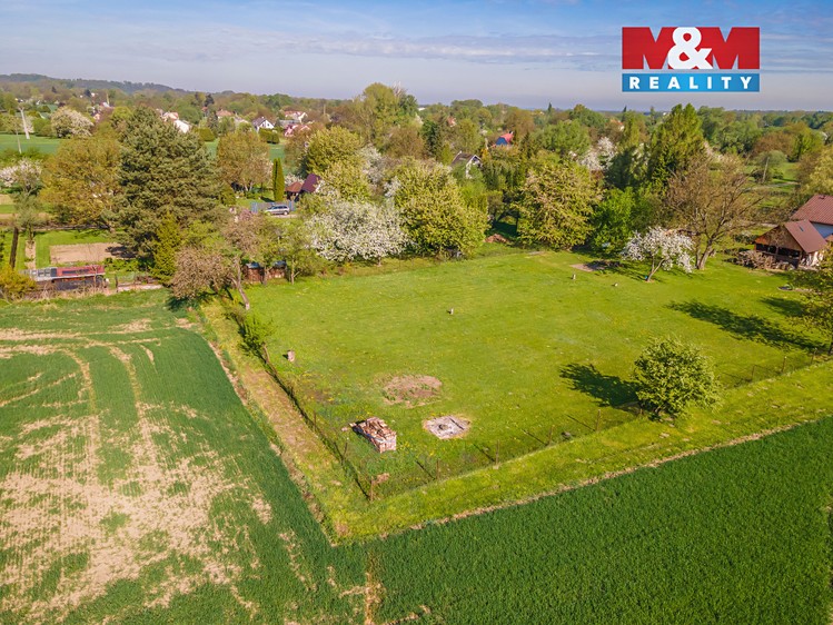 Prodej stavebního pozemku 1 300 m² - foto 2