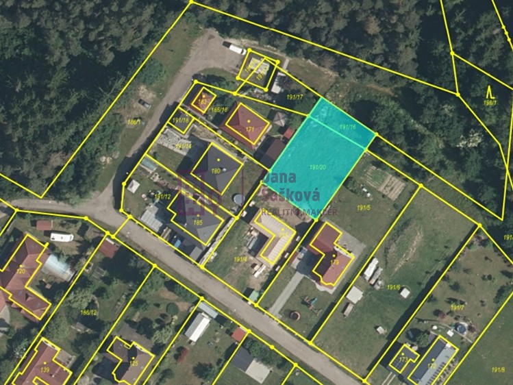 Prodej  stavebního pozemku 836 m² - foto 4