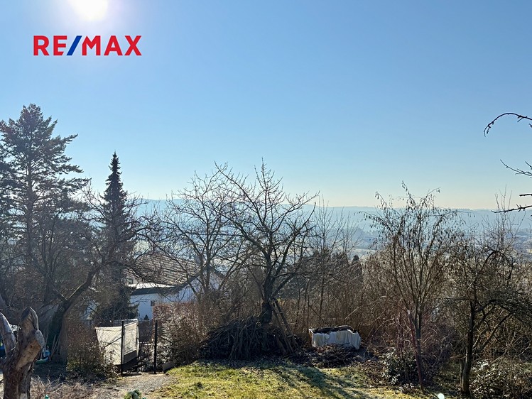 Prodej stavebního pozemku 1 112 m² - foto 2