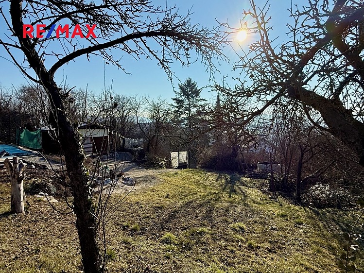 Prodej stavebního pozemku 1 112 m² - foto 8