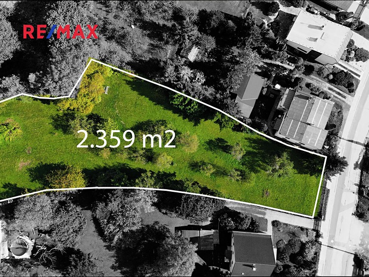 Prodej stavebního pozemku 2 359 m² - foto 4