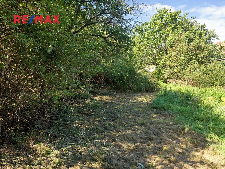 Prodej stavebního pozemku 714 m² - foto 3