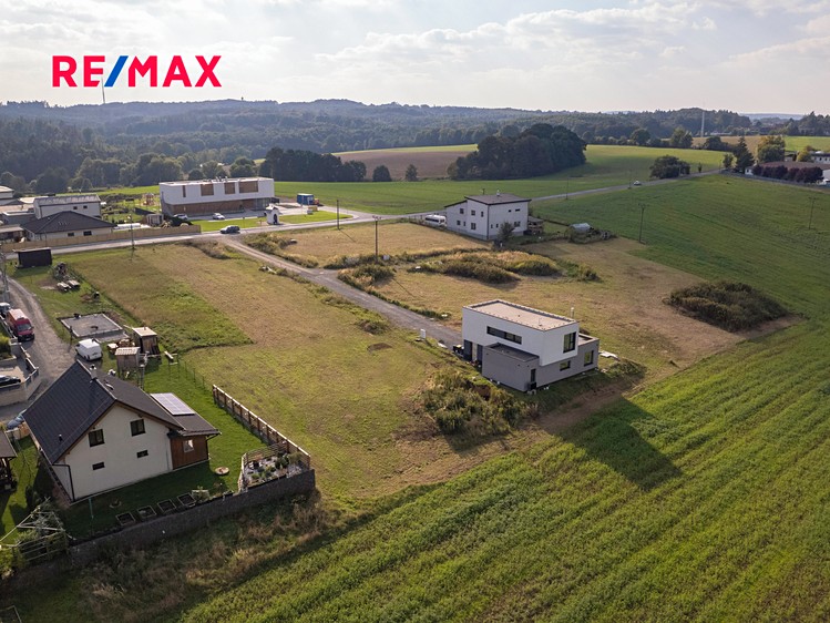Prodej stavebního pozemku 588 m² - foto 6