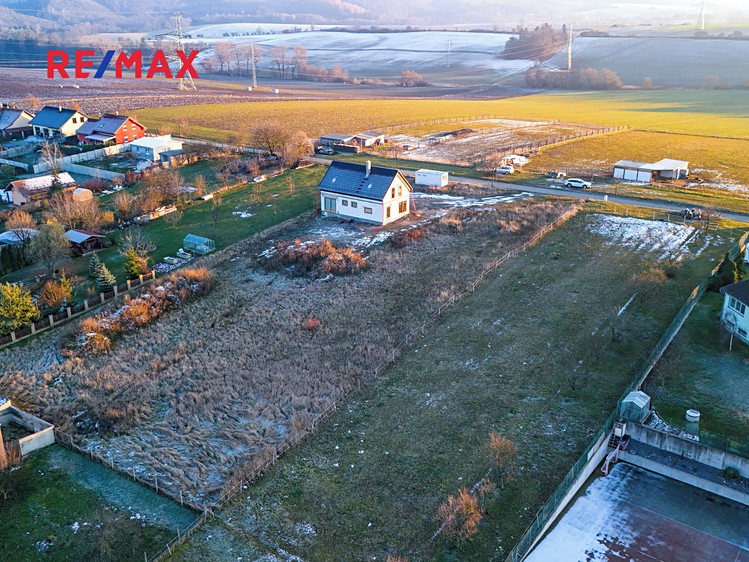 Prodej stavebního pozemku 1 998 m² - foto 3
