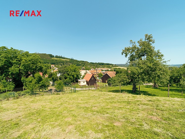 Prodej stavebního pozemku 1 083 m² - foto 8
