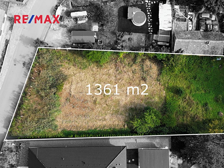 Prodej stavebního pozemku 1 361 m² - foto 1