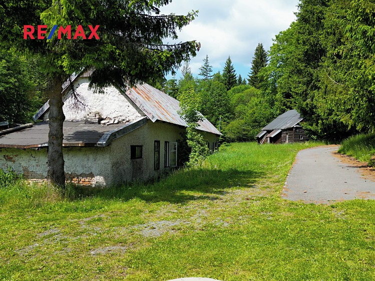 Prodej stavebního pozemku 836 m² - foto 2