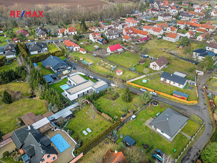 Prodej stavebního pozemku 829 m² - foto 4