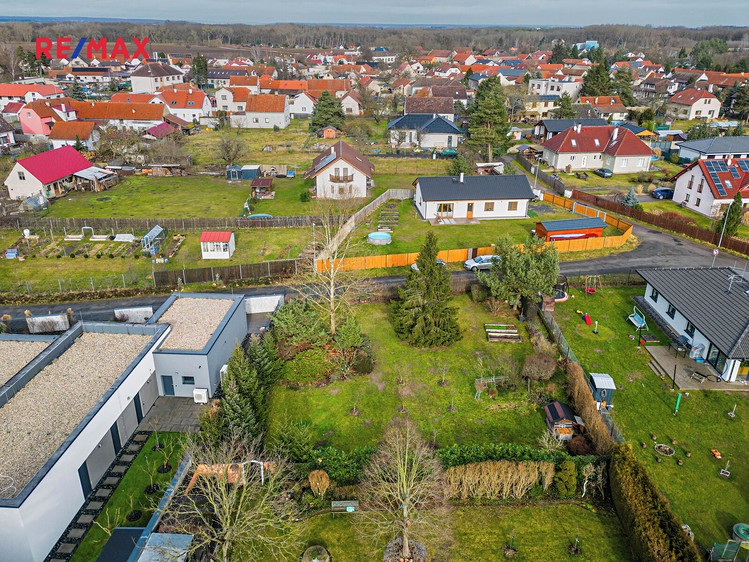 Prodej stavebního pozemku 829 m² - foto 6