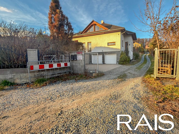 Prodej stavebního pozemku 444 m² - foto 2