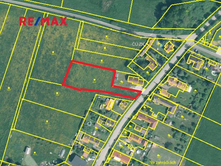 Prodej stavebního pozemku 2 108 m² - foto 5