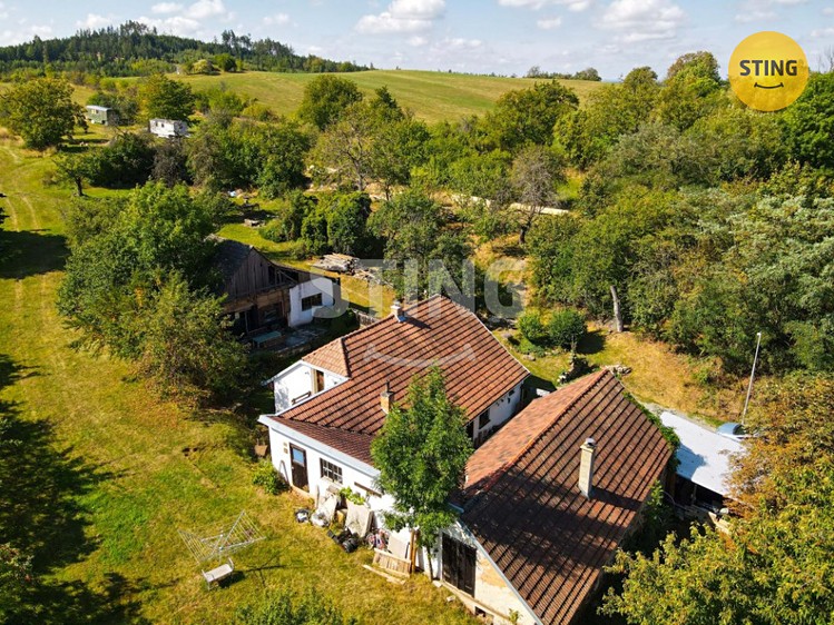 Prodej  stavebního pozemku 1 210 m² - foto 3