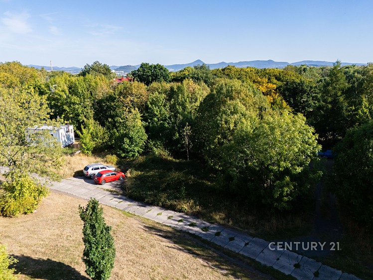 Prodej stavebního pozemku 1 727 m² - foto 6