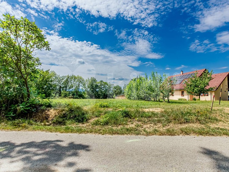 Prodej stavebního pozemku 2 259 m² - foto 5
