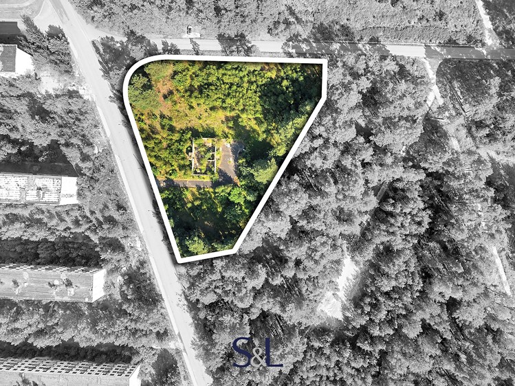 Prodej stavebního pozemku 4 680 m² - foto 1