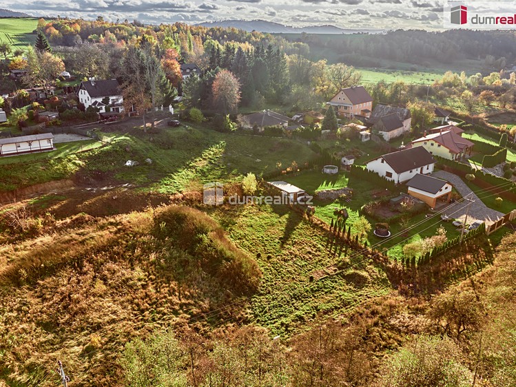 Prodej stavebního pozemku 1 003 m² - foto 1