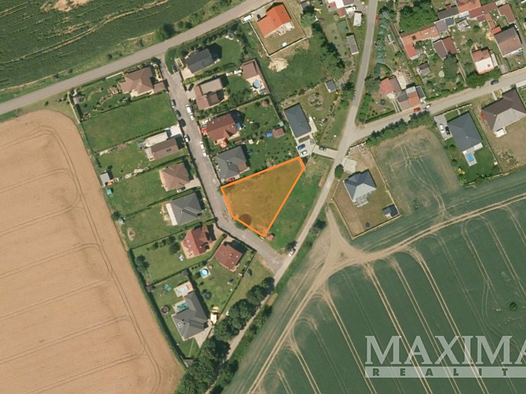 Prodej pozemku 1 135 m² - foto 1