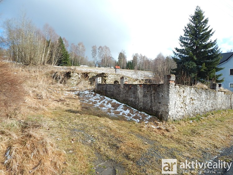 Prodej stavebního pozemku 1 612 m² - foto 6