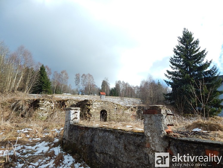Prodej stavebního pozemku 1 612 m² - foto 5