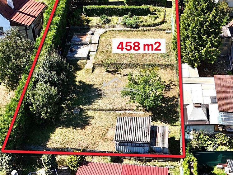 Prodej stavebního pozemku 458 m² - foto 1
